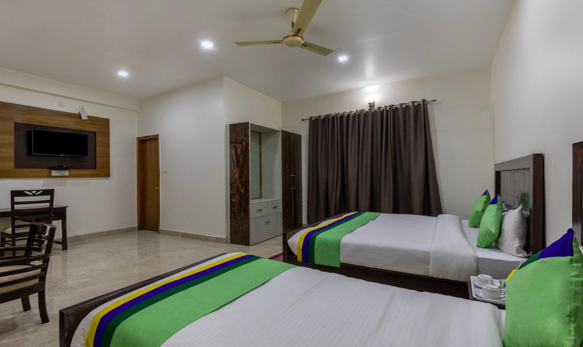 Treebo Olive Lake View Inn June Estate Bhīm Tāl 外观 照片