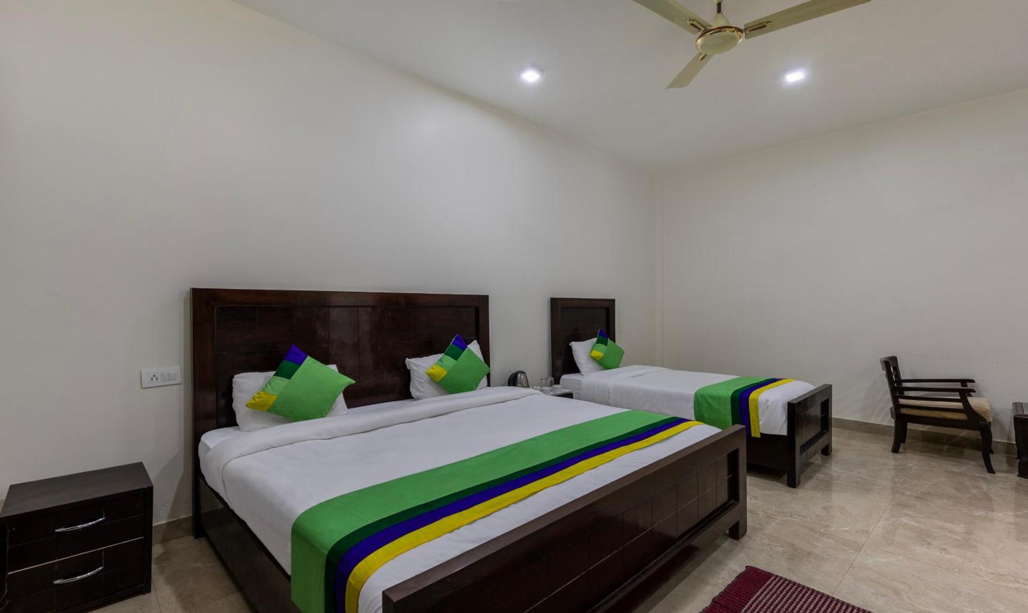 Treebo Olive Lake View Inn June Estate Bhīm Tāl 外观 照片