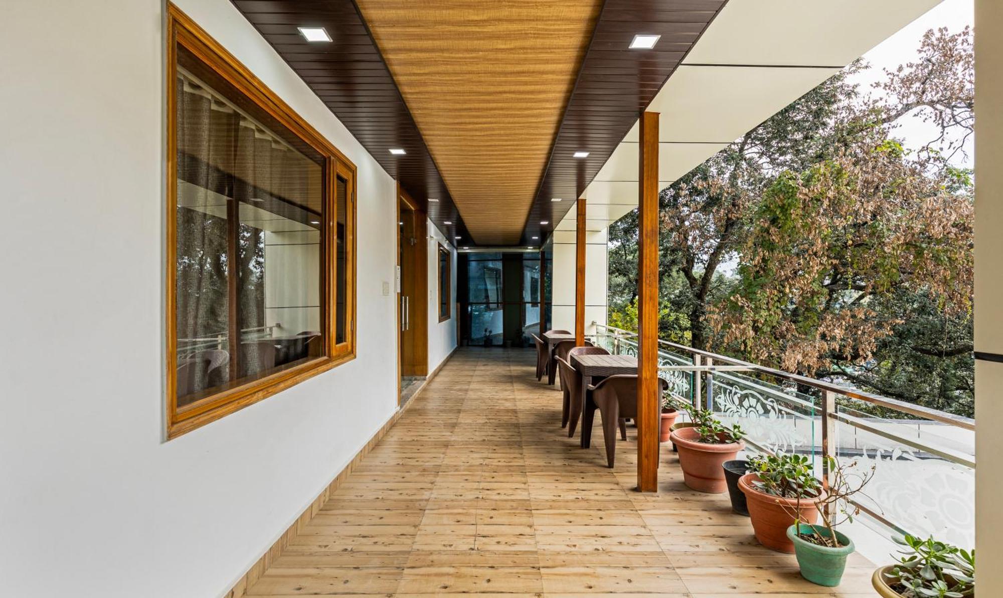 Treebo Olive Lake View Inn June Estate Bhīm Tāl 外观 照片